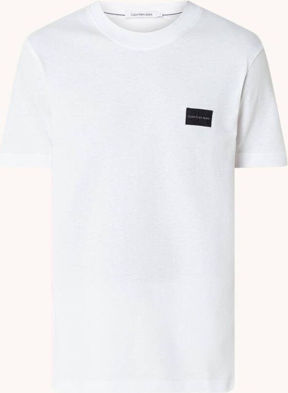 Calvin klein T shirt met ronde hals, shrunken badge op de borst